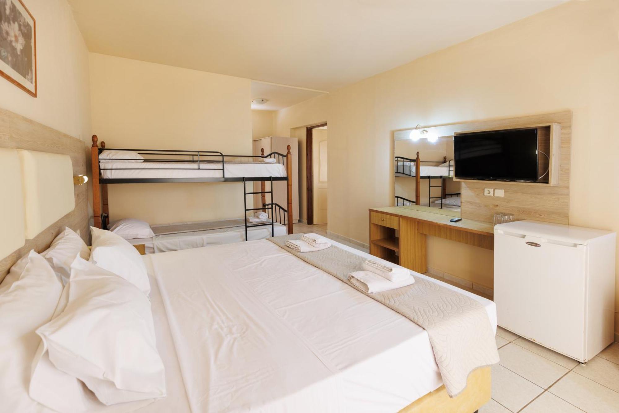 Aqua Sun Village Херсонисос Екстериор снимка
