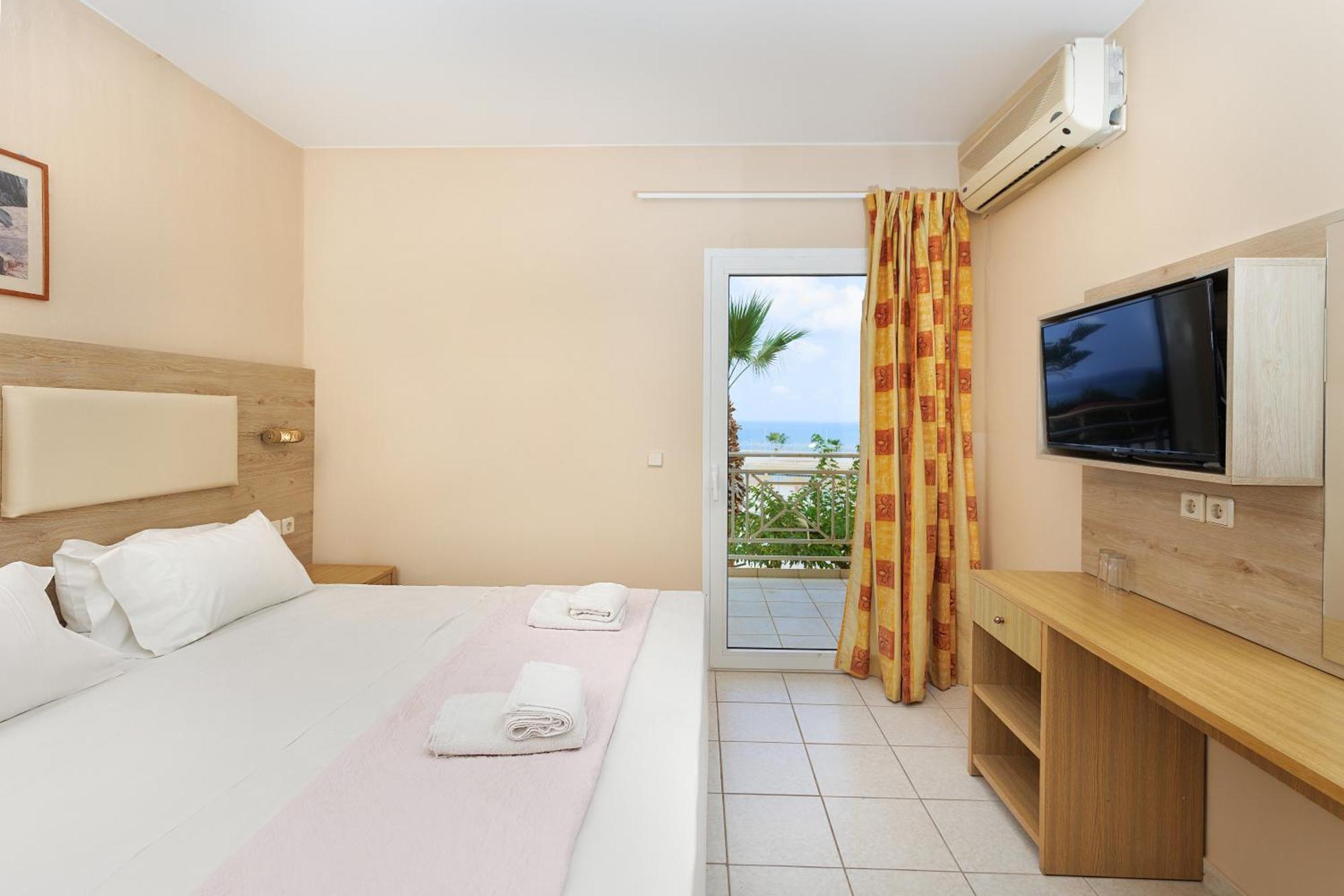 Aqua Sun Village Херсонисос Екстериор снимка