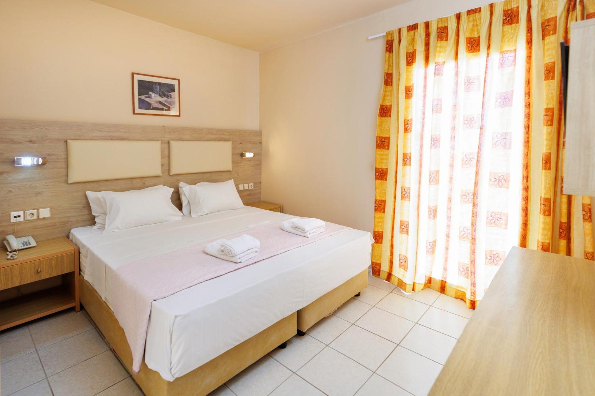 Aqua Sun Village Херсонисос Екстериор снимка